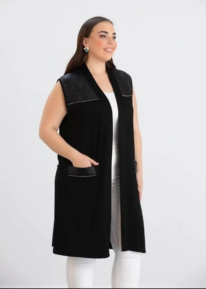 Gilet Long sans Manches avec Détails en Dentelle (ou Cardigan Long sans Manches).